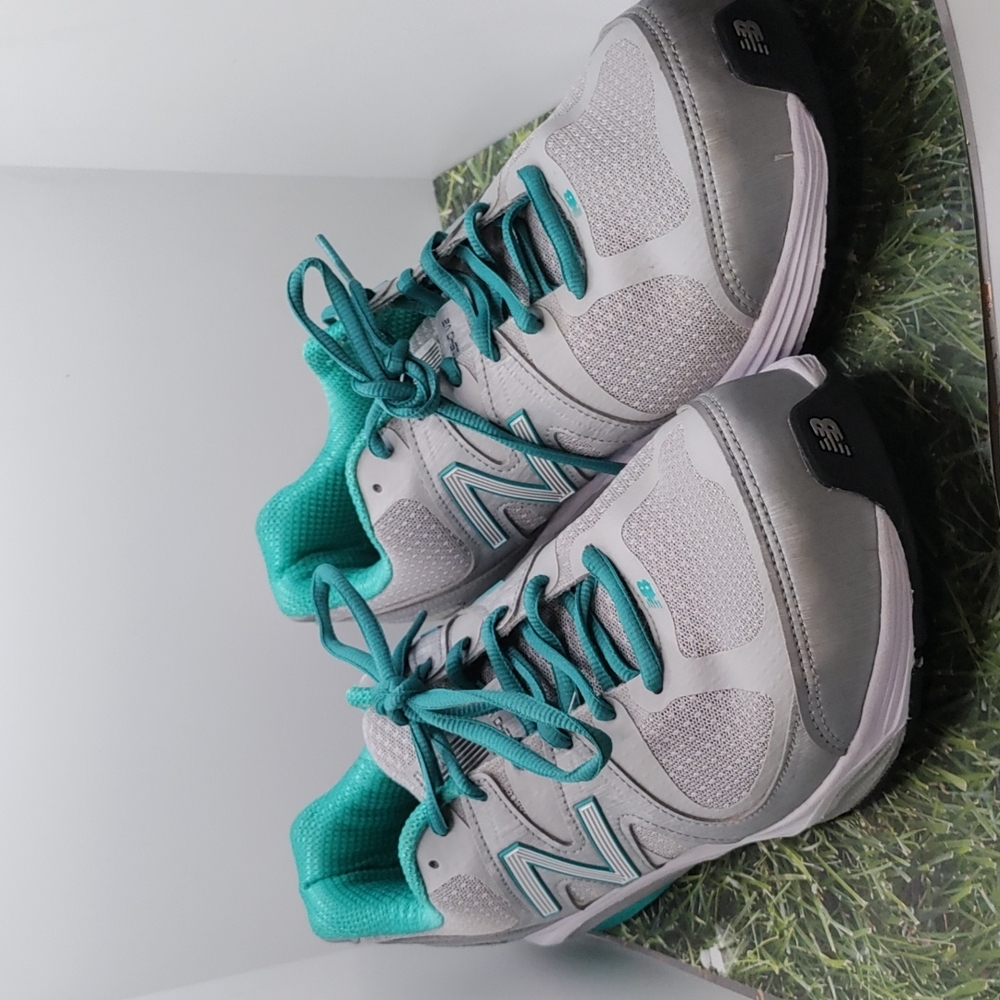 Woman New Balance 1540v2 Shoes